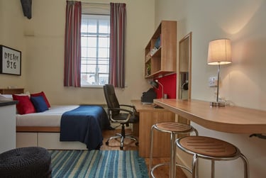 1 bed studio, Victoria Road, City Centre, Chester, CH22AX - Image 3